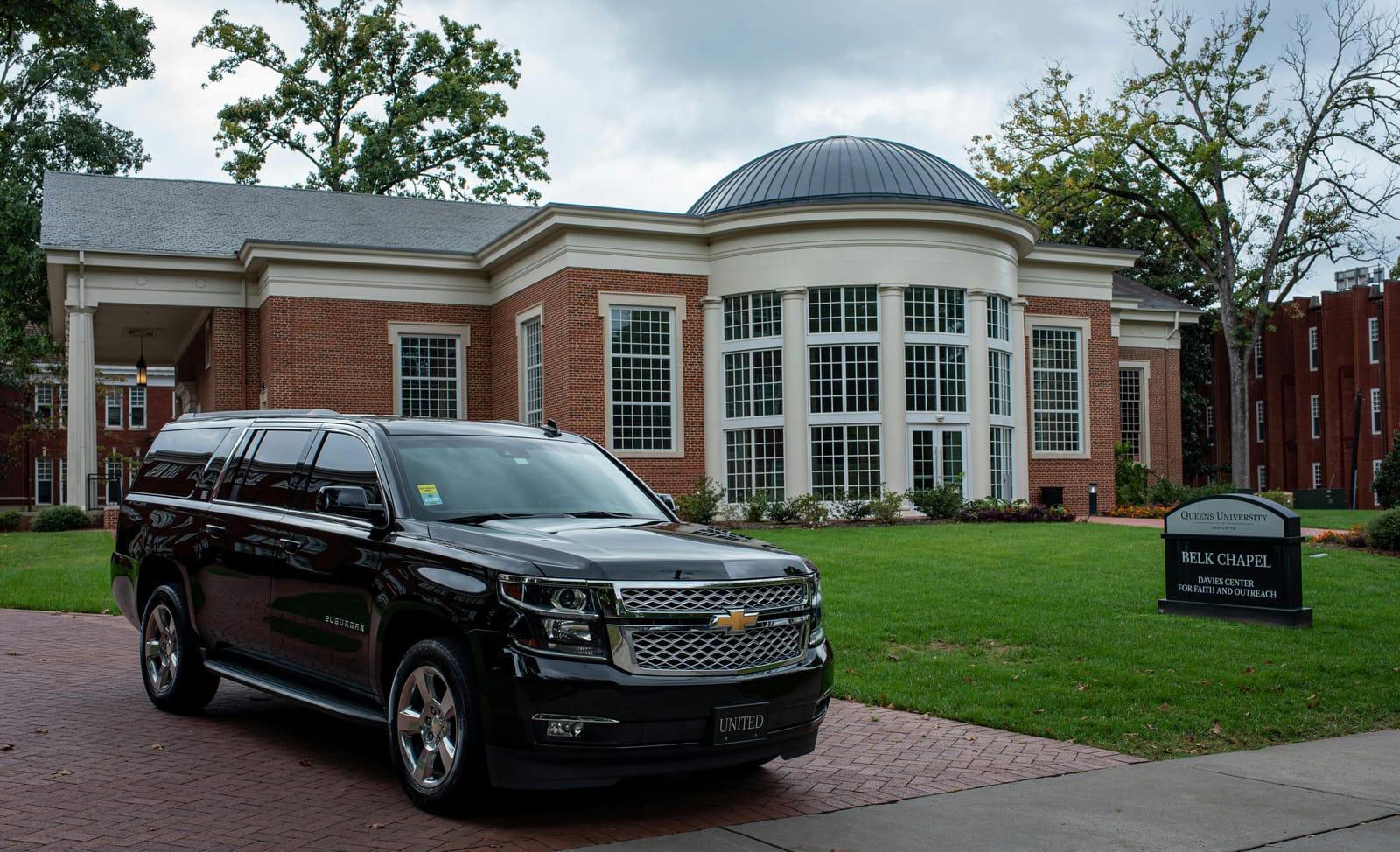 Stretch SUV Limousine — BlackCarIllinois